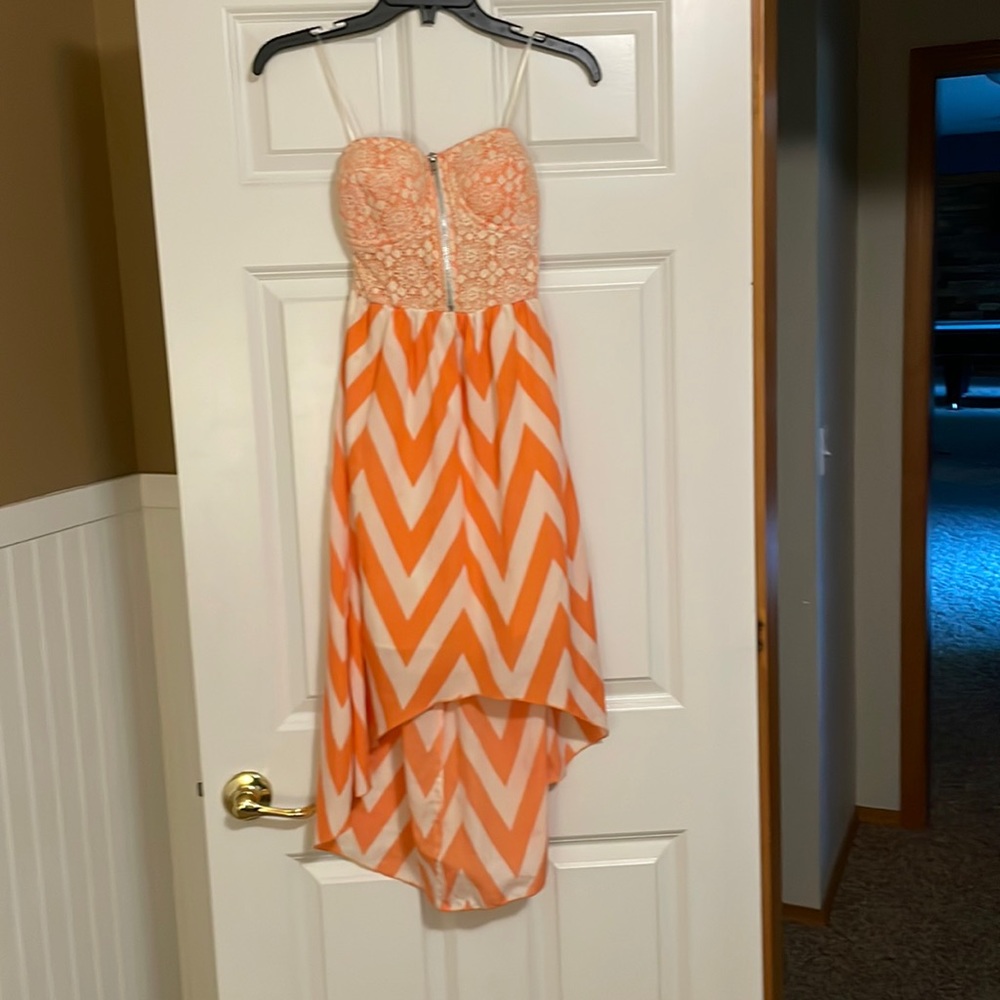 Cute strapless dress from Buckle